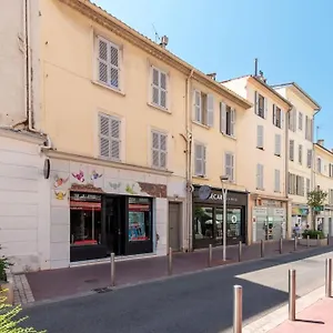 Luxury 100 M To Palais Des Festivals Cannes